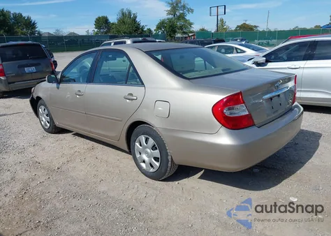 2004 Toyota Camry Le/Xle/Se z USA, uszkodzony, nr VIN 4T1BE32K44U378231